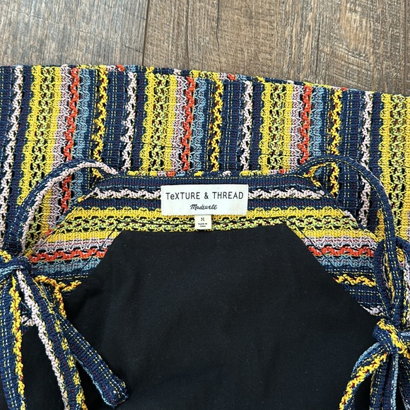 Texture & Thread Madewell crochet tie shoulder top - Picture 5 of 6